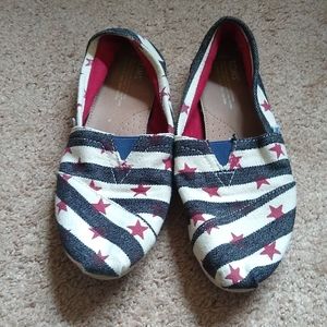 Striped Toms Size 9 Off White, Red, Black